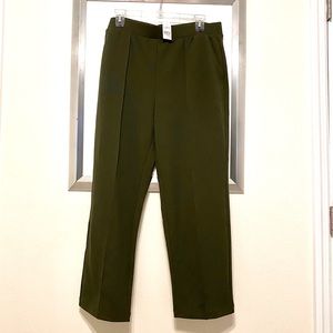 NWT Ann Taylor Loft Autumn Pine Pintucked Fluid Taper Trousers Size Large